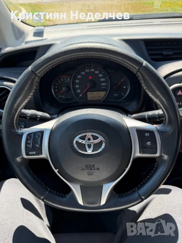 Toyota Yaris 1.3/CAM/NAVI/LPG/PANO, снимка 12 - Автомобили и джипове - 54773411