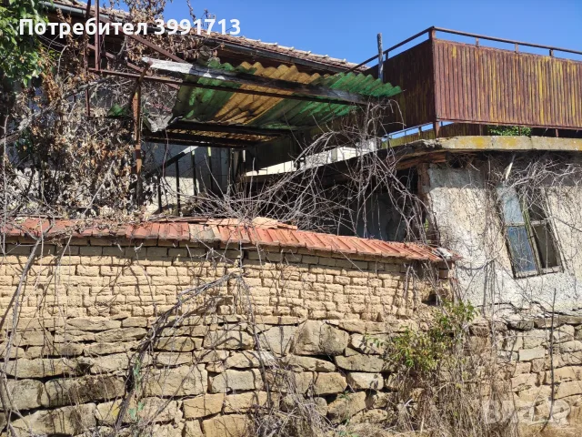 Продавам дворно място със стара къща в с. Сливовица, снимка 3 - Къщи - 55569233