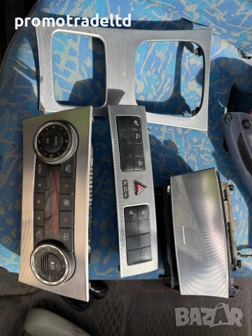 Интериорни лайсни оправление климатик Мерцедес С220 w203 S203 Mercedes A2038215781 A2038301985 С270 