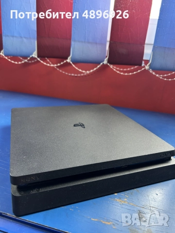 PlayStation 4 + 2 джойстика – в перфектно състояние, снимка 2 - PlayStation конзоли - 55415208