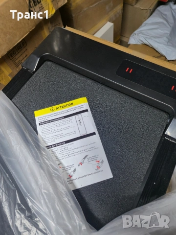 Компактна Бягаща пътека с скорост 1-8 км/ч, 2.5 к.с.и наклон, снимка 13 - Фитнес уреди - 54186830