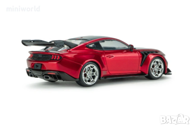 Ford Mustang GTD 2025 - мащаб 1:43 на Solido моделът е нов в PVC дисплей-кейс, снимка 4 - Колекции - 54508184