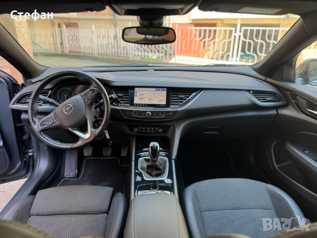 Opel Insignia 2021, снимка 17 - Автомобили и джипове - 53767709