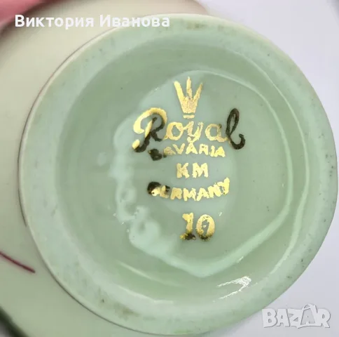 Малка вазичка с роза, снимка 4 - Антикварни и старинни предмети - 55363529