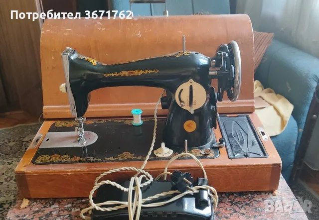 Продавам стара електрическа шевна машина