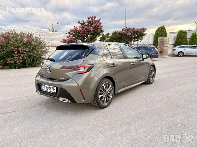Toyota Corolla 2.0 Бензин Хибрид / 184 кс / Bi-Tone, снимка 7 - Автомобили и джипове - 55405870