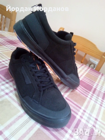 Спортни обувки , снимка 4 - Маратонки - 54325155