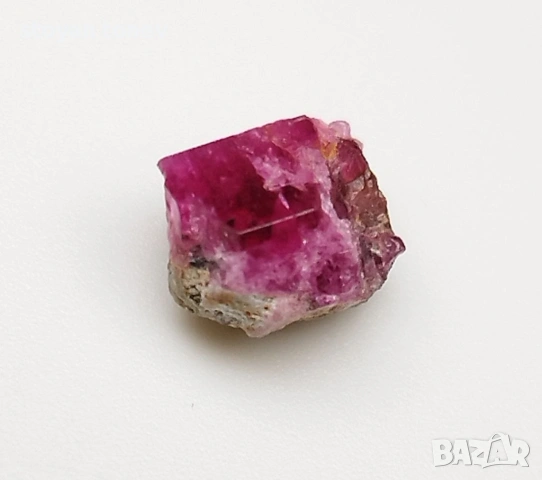 Един от най-редките скъпоценни камъни в света - 1.80 карата Natural Red Beryl (Bixbite) от Юта, САЩ!, снимка 6 - Други - 54772626