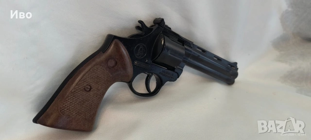 Колекционерски револвер с капси Colt Python (12 капси) – Рядък модел, МЕТАЛЕН, New Old Stock (NOS), снимка 4 - Колекции - 55175389