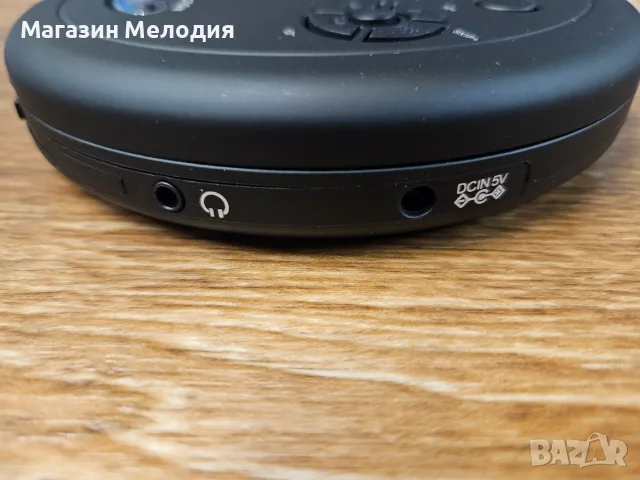 Дискемн Lenco CD-300BK – Модерен преносим CD/MP3 плейър с безжична Bluetooth връзка. Чисто нов. Пъле, снимка 12 - MP3 и MP4 плеъри - 55292384