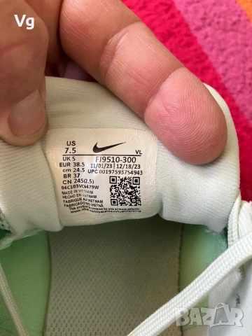 Дамски маратонки Nike Winflo 11, снимка 6 - Маратонки - 54725819