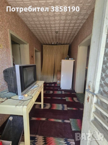 Продава се имот в с. Староселци, обл. Плевен – 1 декар двор, две къщи, лятна кухня, снимка 12 - Къщи - 54123160