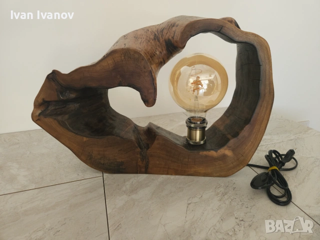 Ръчно изработенa лампa от дърво, снимка 2 - Настолни лампи - 54721197