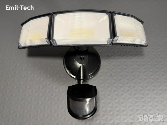 LUTEC LED прожектор 3500 lm с 3 глави, сензор и IP65, снимка 9 - Прожектори - 54680491