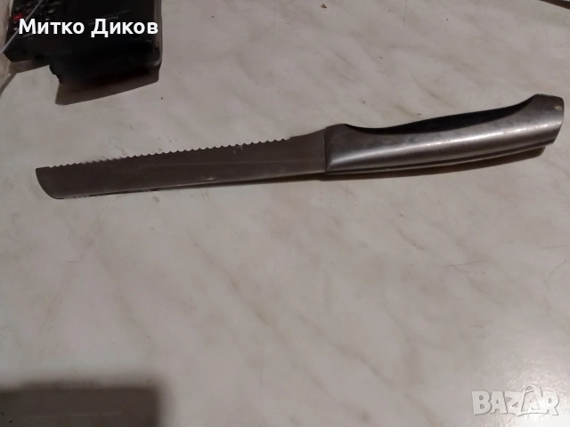 Нож за хляб станлес стийл 320х 190мм острие за хляб като нов и втори 320мм на 200 мм острие, снимка 12 - Прибори за хранене, готвене и сервиране - 49227810