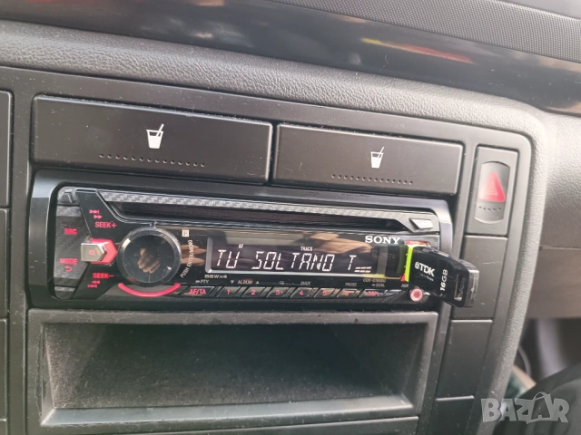 Авто CD SONY  USB, снимка 4 - Аксесоари и консумативи - 54650637