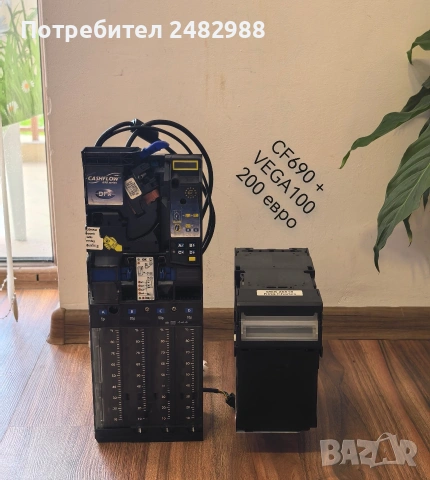 Продавам монетник с банкнотоприемник , снимка 3 - Вендинг машини - 54111817