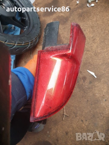 Отражател за задна лява горна светлина за Mercedes W639 Vito (2004) A6398202064