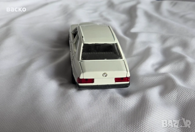 Mercedes Benz 190 190 E Cursor-Modell 1182 мащаб 1/35 Федерална Република Германия, снимка 5 - Колекции - 54194871