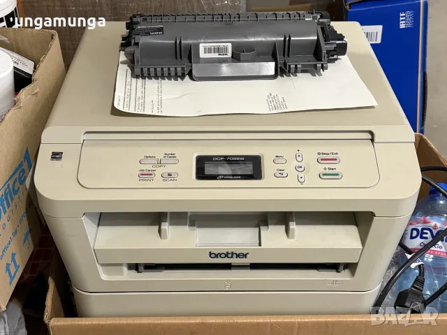 Лазерен монохромен принтер/скенер/копир Brother DCP-7055W - 2 тонер касети.