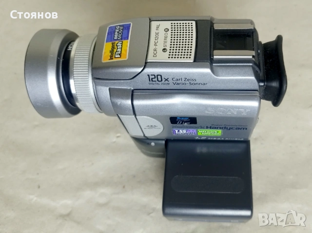 Дигитална видео камера Sony Handycam DCR-PC120E / Mini DV / Japan, снимка 9 - Камери - 54813342