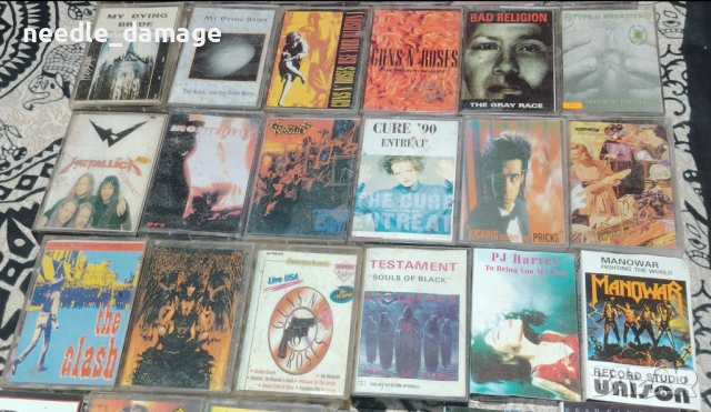 Метъл, пънк, уейв, инди касети