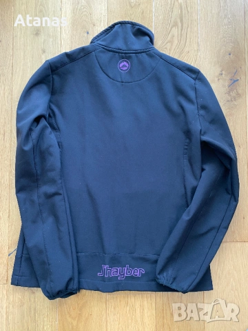Дамски софтшел и windstopper на испанския бранд J'hayber., снимка 2 - Якета - 54439005