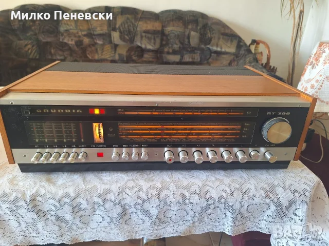 GRUNDIG RT 200 HI FI VINTAGE STEREO TUNER.BAUYAHRE 1971/72.NEUE PREIS-900 DM.FM 87,5-108 MHZ.
