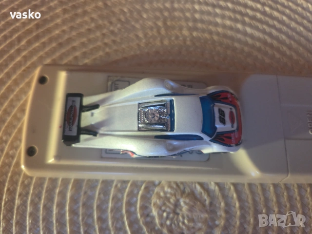 Hotwheels 2004, снимка 4 - Колекции - 54100267