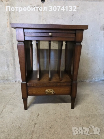 Шкафче за грамофон и плочи