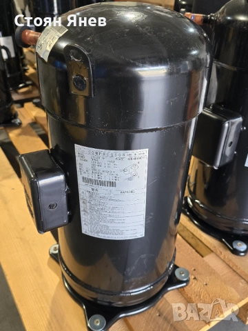 Хладилен компресор  Daikin JT236D-YE 