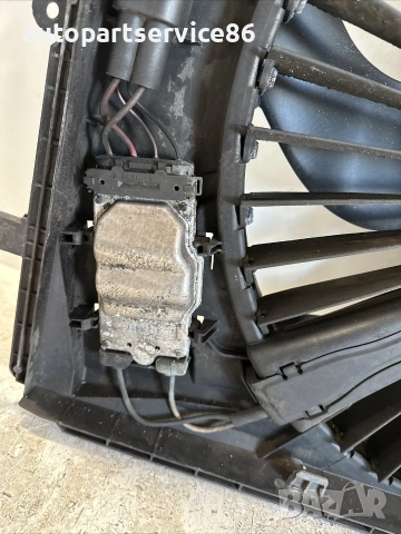 Охлаждащ вентилатор (радиаторен) за Mercedes W212 2.2 CDI (2012) 0130307134 / A2045000755, снимка 2 - Части - 55223913