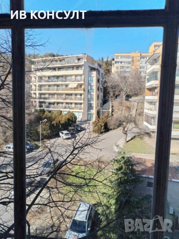 Продавам многостаен апартамент в Три чучура център, снимка 12 - Апартаменти - 54219629