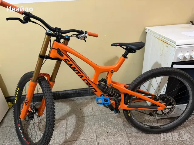 Santa Cruz V10 Full Carbon