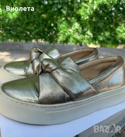Zara, спортно-елегантни обувки в цвят златист, номер 36, в запазено състояние