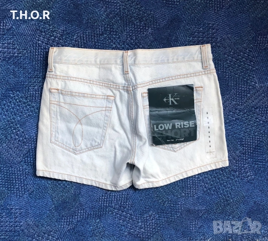 Calvin Klein Denim Shorts ОРИГИНАЛ дамски къси дънки - S/M, снимка 2 - Къси панталони и бермуди - 54981985