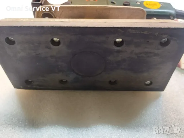 Виброшлайф Metabo 22 х 10,5 плот , снимка 2 - Шлайфмашини - 55571211