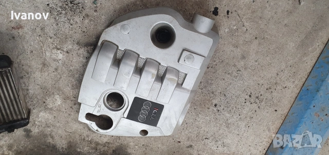 Декоративен капак върху двигателя за audi a4 b6 diesel , снимка 2 - Части - 54508200