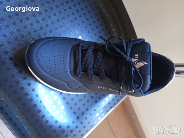 Продавам дамски маратонки , снимка 3 - Маратонки - 54042622