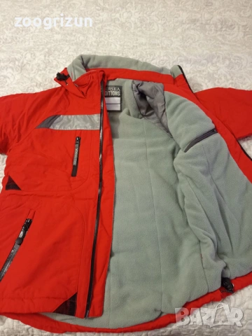 Дамско спортно яке с качулка и поларена подплата, снимка 5 - Якета - 54030377