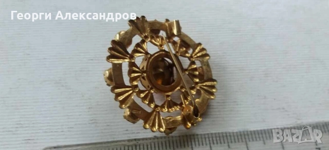 3 Старинни РАЗКОШНИ СЪВЕТСКИ ПОЗЛАТЕНИ БРОШКИ с КАМЪНИ и МАРКИРОВКИ, снимка 9 - Антикварни и старинни предмети - 55286884