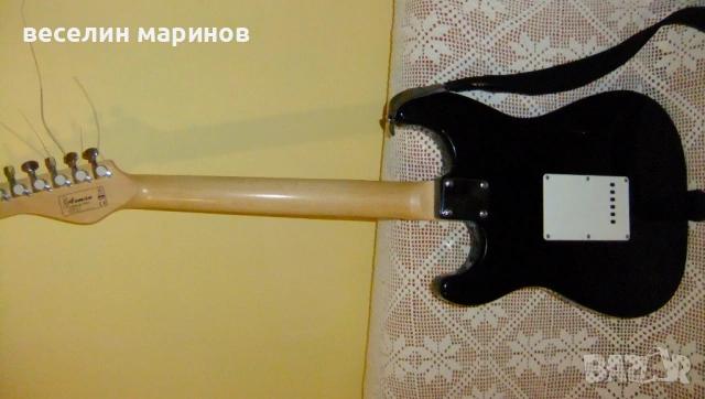 Продавам нова ел.китара AXMAN 75633 с усилвател AXMAN GA-10, снимка 4 - Китари - 54368731