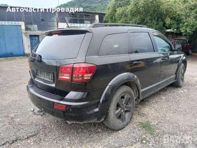 Dodge Journey 2.0 tdi, 2010 г. на части, снимка 5 - Автомобили и джипове - 55217567