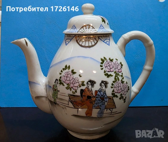 Японски порцеланов чайник в стил Kutani ware
