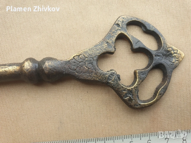 ключ голям  , стар , месингов от магерница , снимка 6 - Антикварни и старинни предмети - 54078761