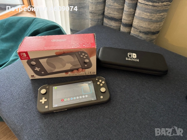 Nintendo Switch Lite + 64GB + калъф + оригинално зарядно