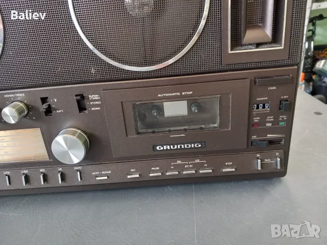 GRUNDIG RR 3000 радиокасетофон, снимка 6 - Радиокасетофони, транзистори - 55430819
