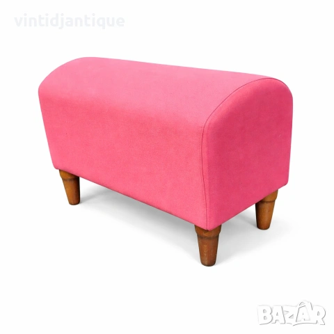 Розова табуретка с дървени крака, снимка 2 - Дивани и мека мебел - 54084037