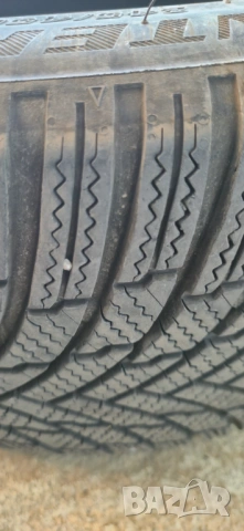 4 бр. Зимни гуми Firestone Winterhawk 4 - 245/45 R19 102V XL (DOT 2225), снимка 6 - Гуми и джанти - 54896324