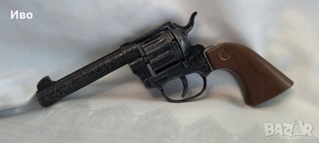 МЕТАЛЕН РЕВОЛВЕР COLT PEACEMAKER С КАПСИ – РЕАЛЕН РАЗМЕР, снимка 8 - Колекции - 54834015